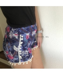 Short Rosa