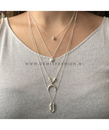 Zilverkleurige ketting Jolante
