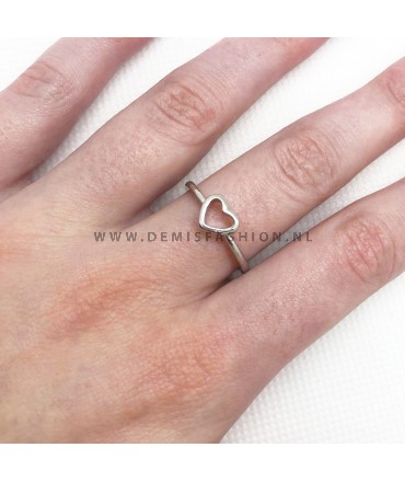 Zilverkleurige hartjes ring