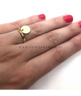 Goudkleurige ring met munt bedel