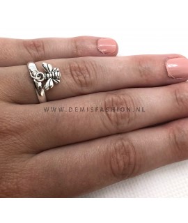 Zilverkleurige bij ring Vera