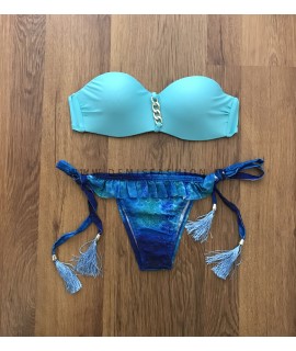 Bikini Akira